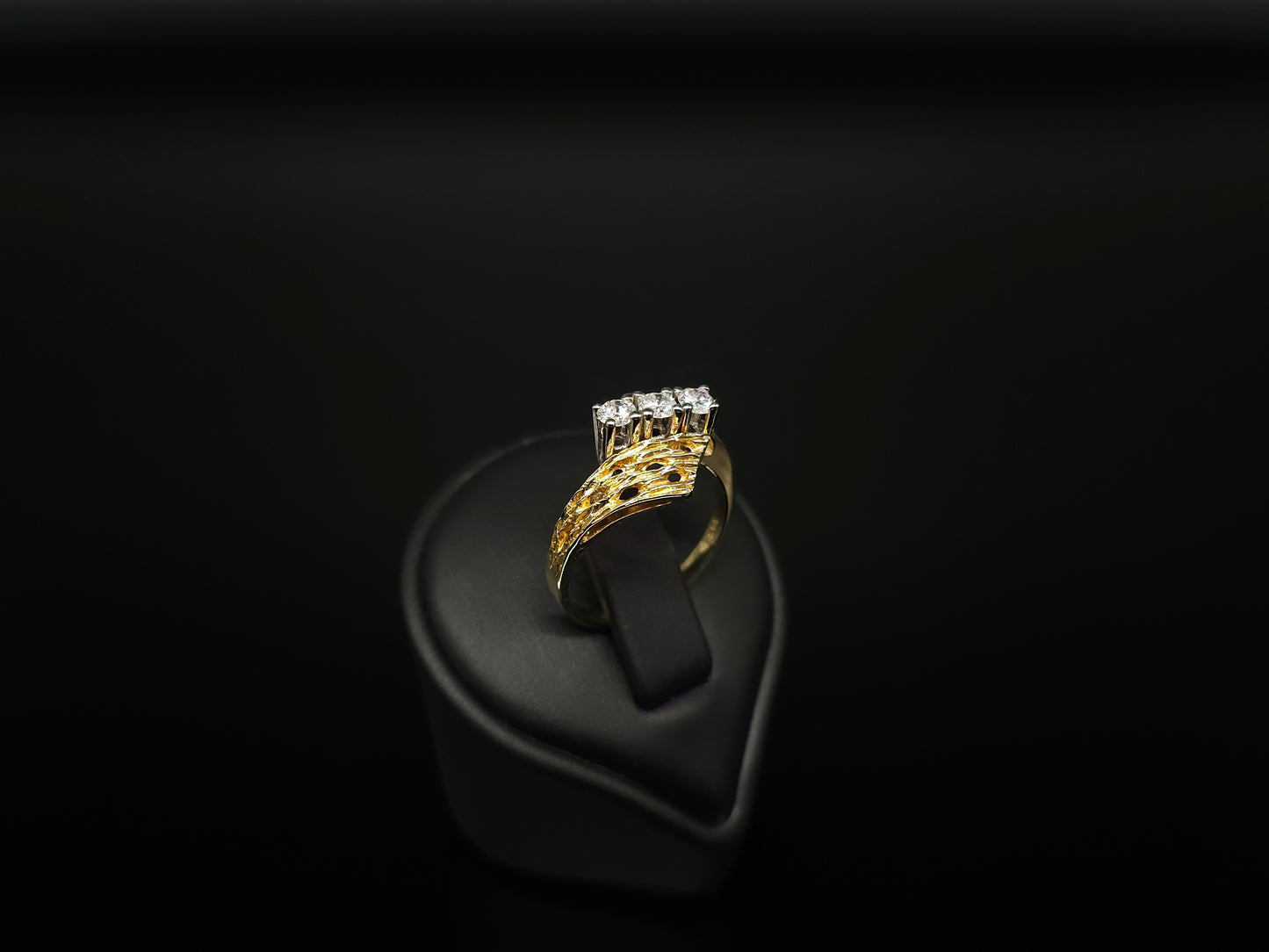 Lxy - Ring Diamantring handgefertigt aus 585er 14k Gelb- & Weißgold mit top Brillanten