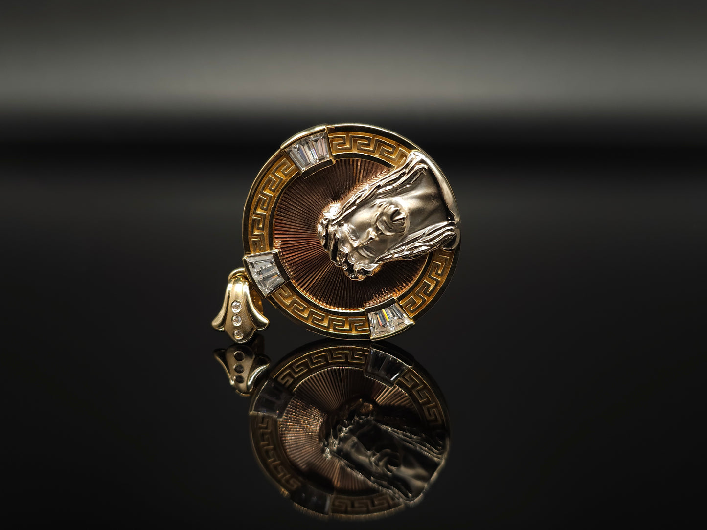 Lxy - Anhänger Jesus mit Baguette Zirkonia in 585er Gelb-, Weiß- & Roségold